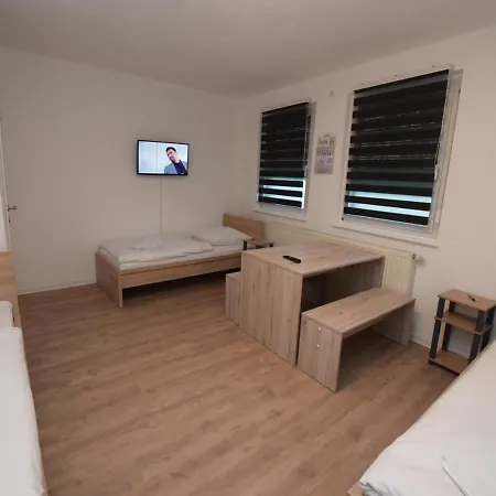 Ab Moehringen Messe ゲストハウス