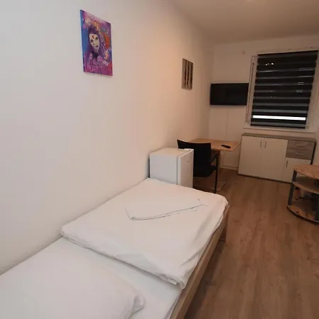 Πανσιόν Ab Moehringen Messe