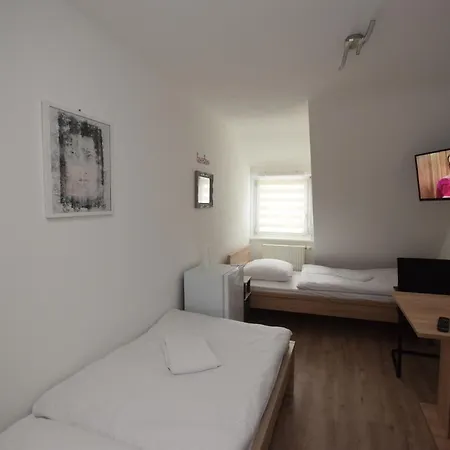 Ab Moehringen Messe Πανσιόν *