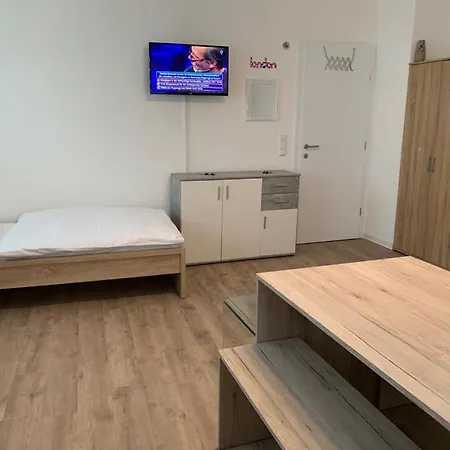 Ab Moehringen Messe Guest house *